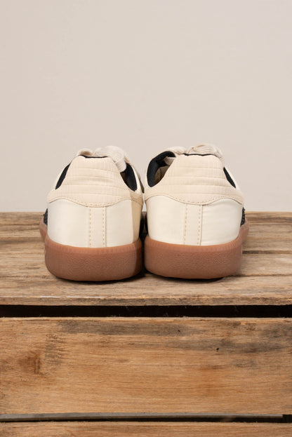 Back 70 Ghost Leather Sneaker