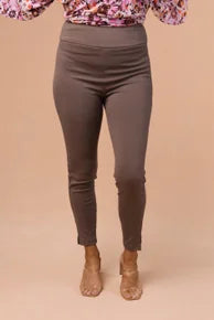 Magic 26 Crop Pants *Final Sale*