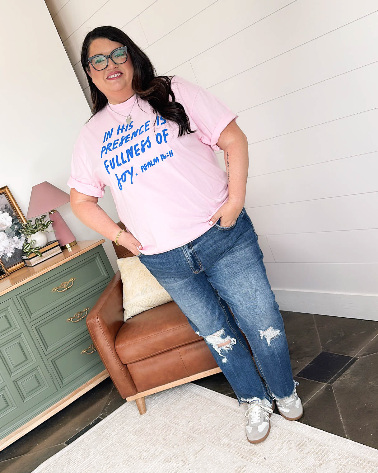 In His Presence Graphic Tee