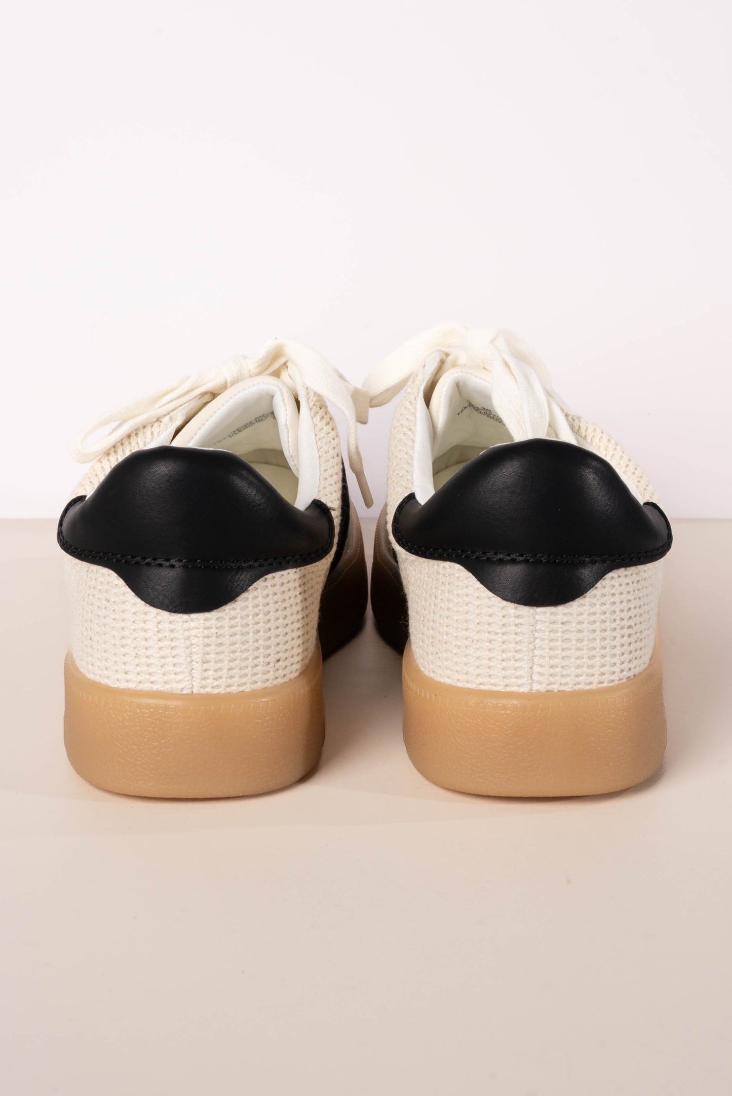 Axel Knitted Sneakers