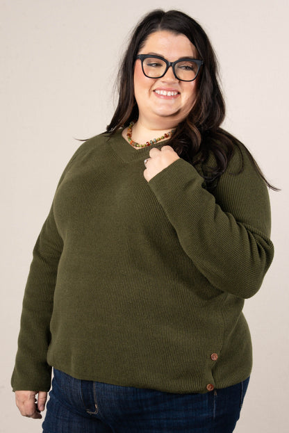 Donna Fine Ribbed Side Button Sweater