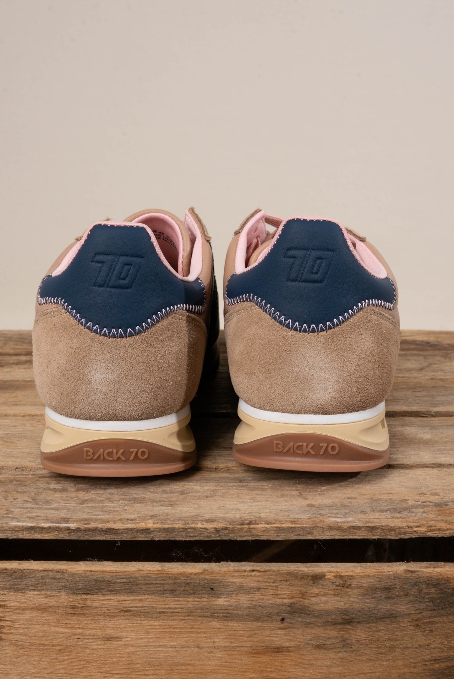 Back 70 Jogger FT Suede Sneakers