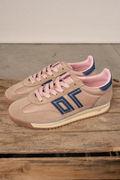 Back 70 Jogger FT Suede Sneakers