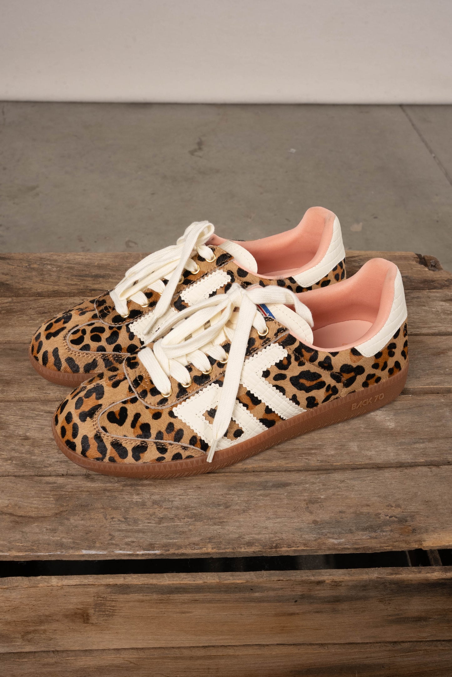 Back 70 Cloud Suede Sneaker