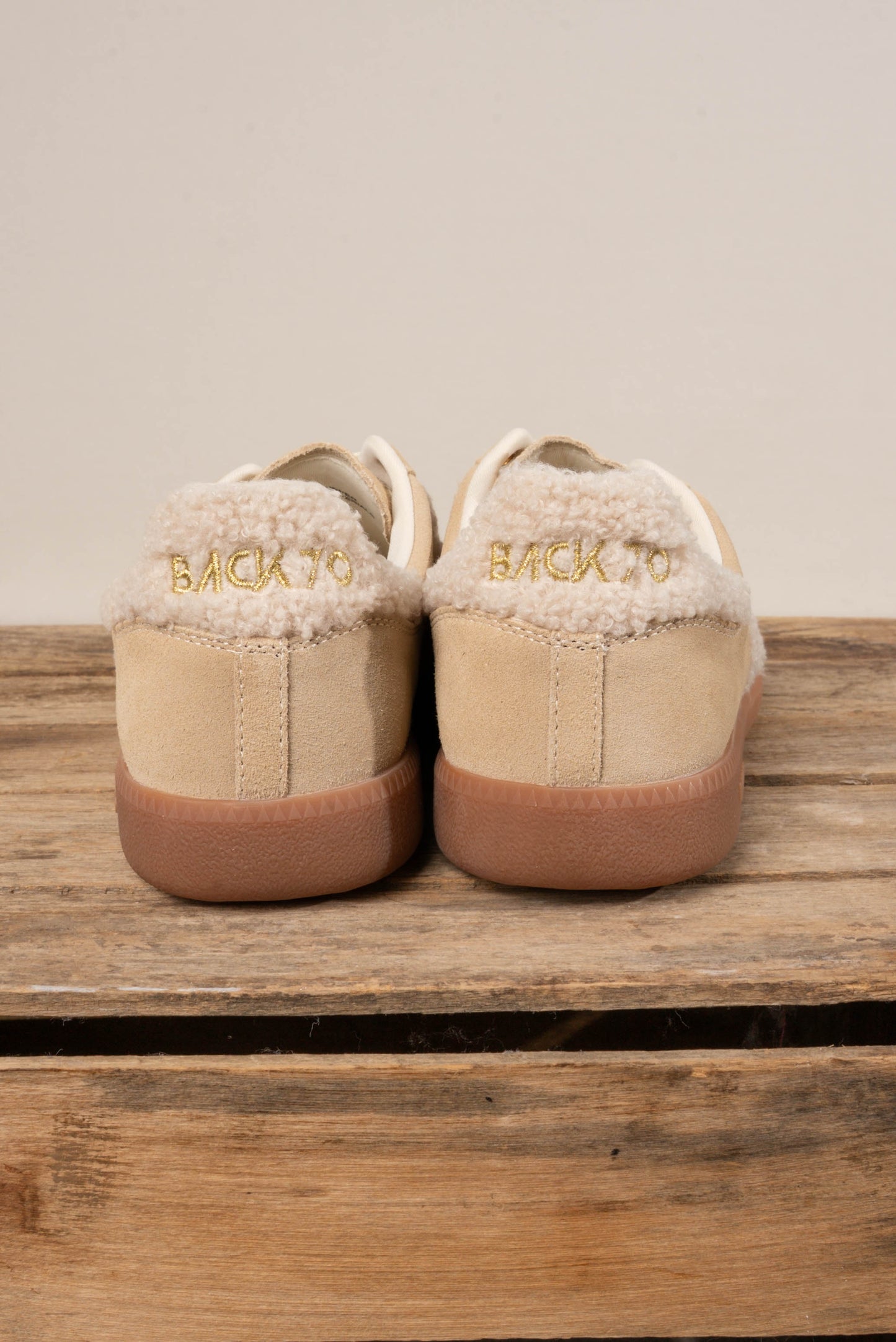 Back 70 Cloud 6N Suede Sneaker