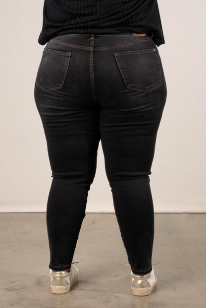 Judy Blue | Finley High Rise Tummy Control Skinny Jeans