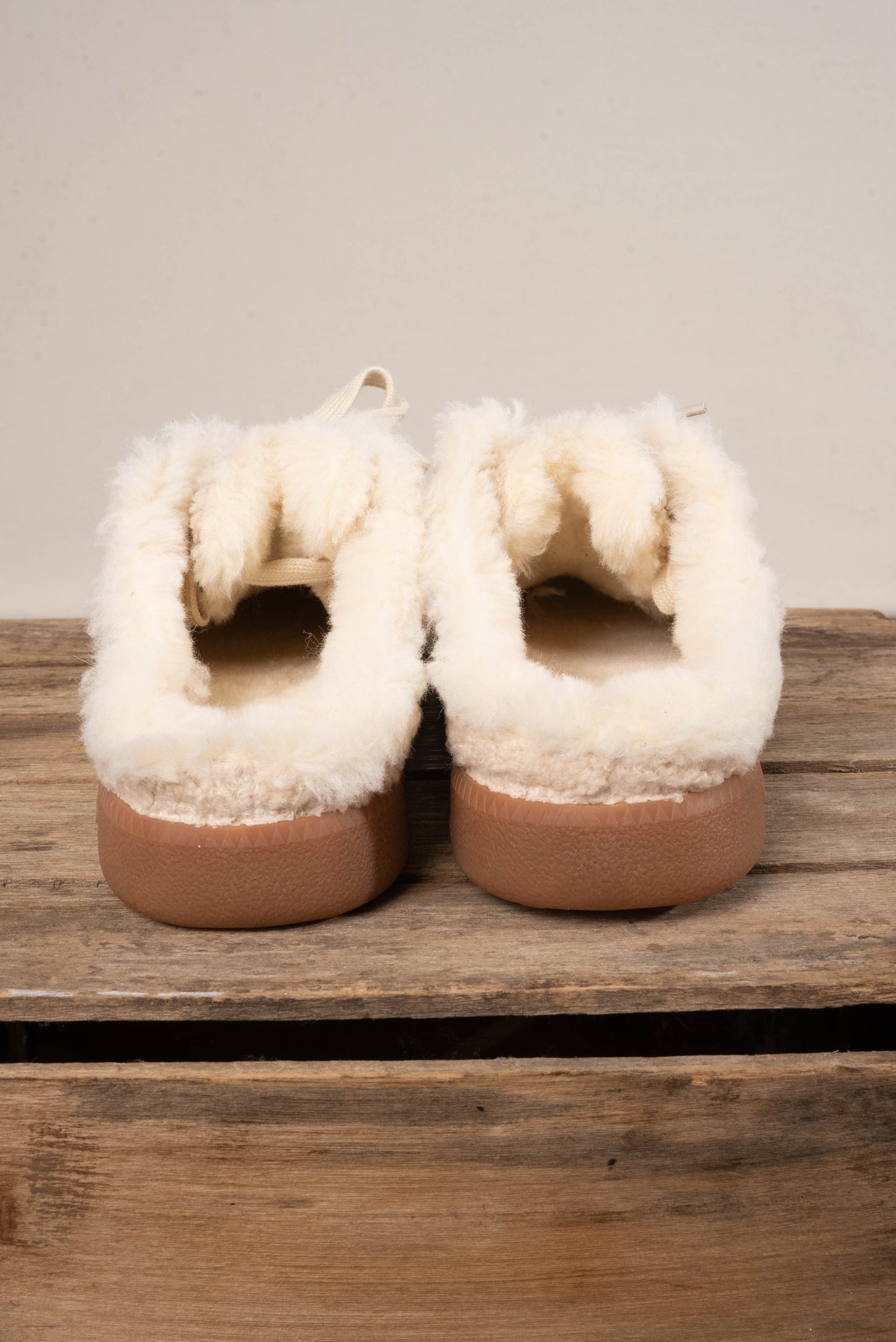 Back 70 Easter Fleece Backless Sneakers