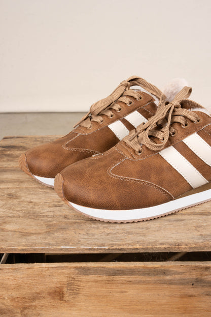 Jet Lag Sneaker