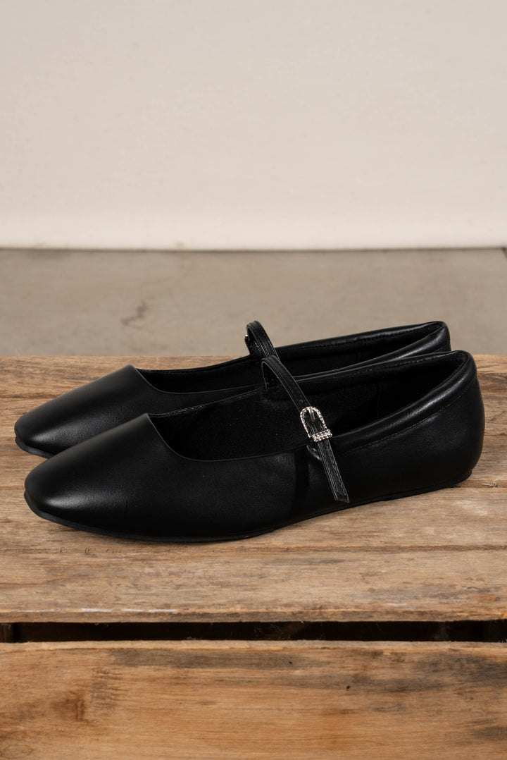 Kiana Mary Jane Flats