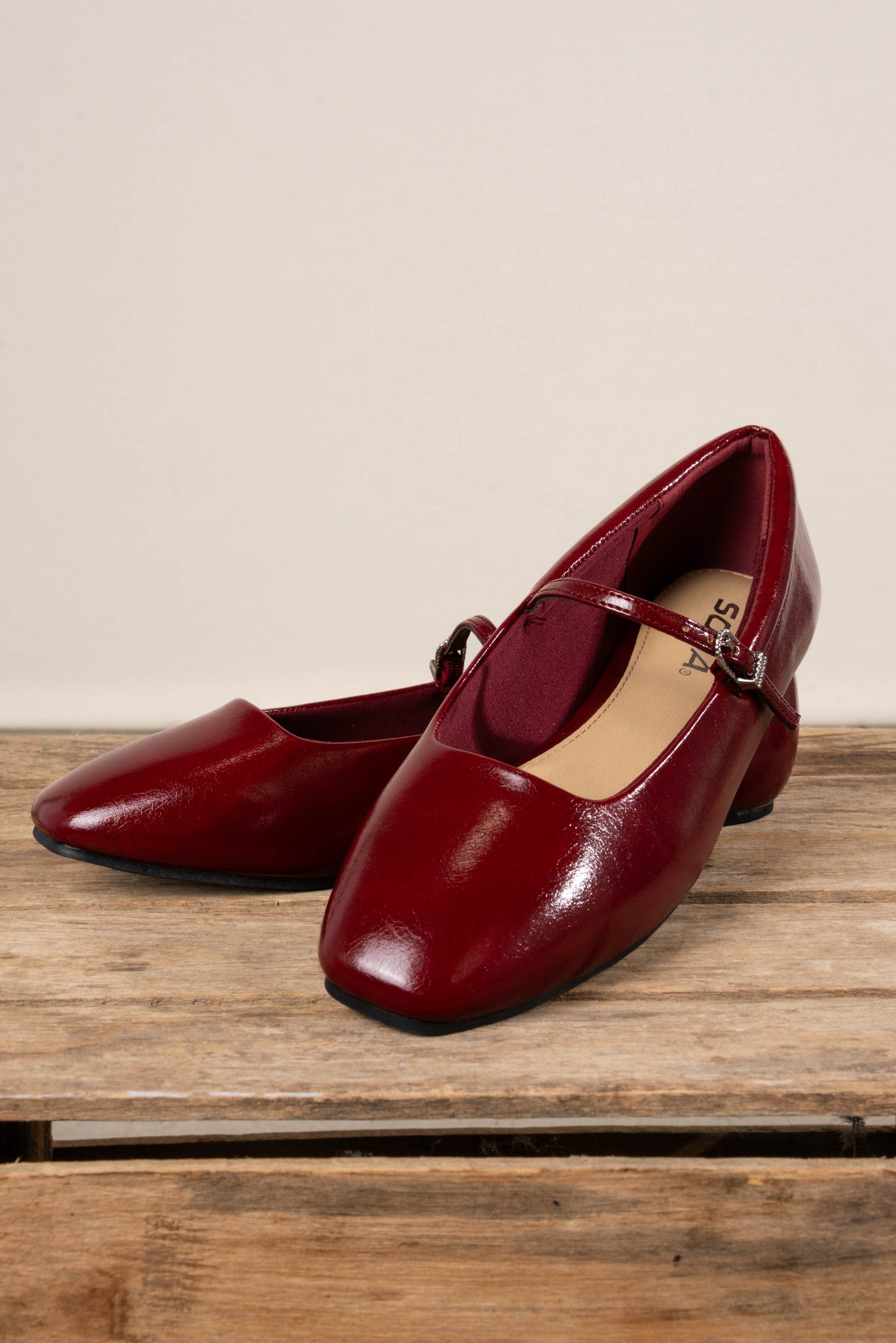 Kiana Mary Jane Flats
