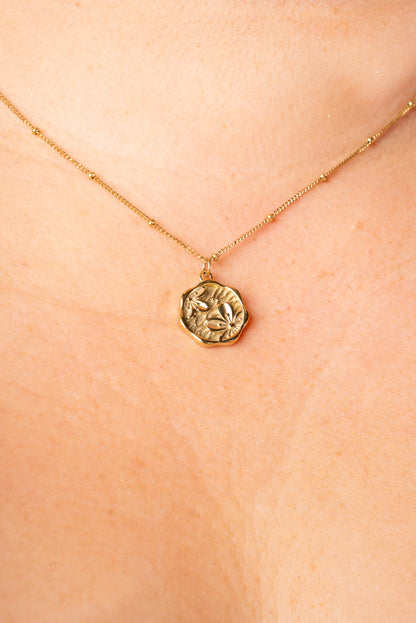 A Worshipping People Necklace