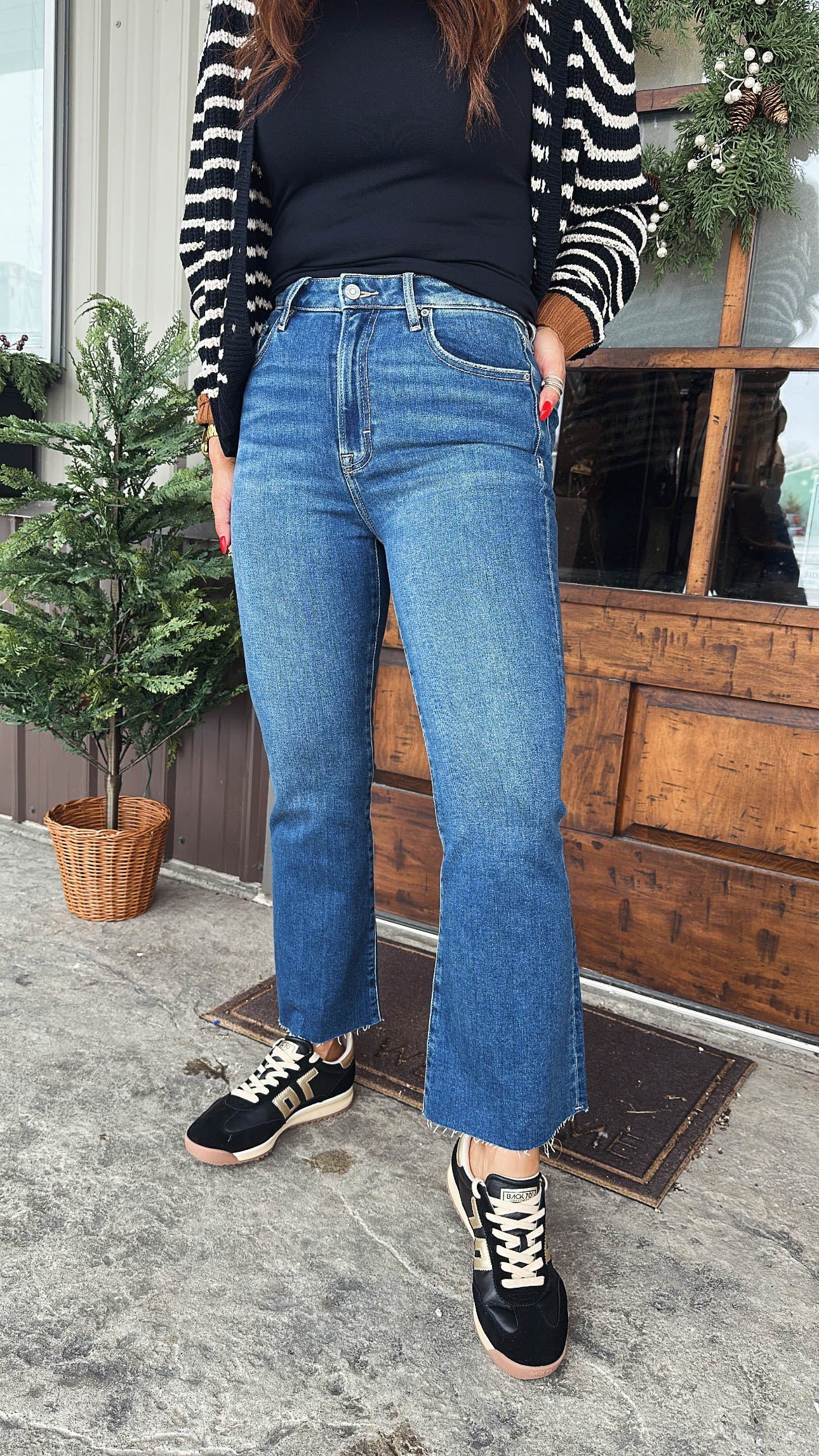 Hidden Jeans | Teagan High Rise Crop Flare Jeans