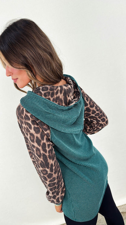 Alma Ribbed Leopard Sleeve Hooded Top