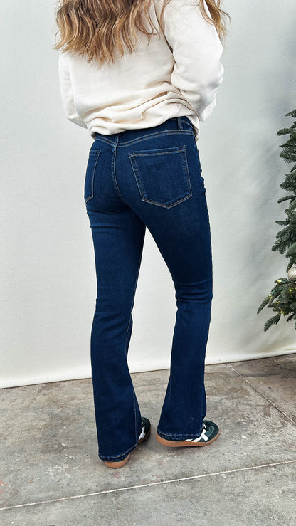 Just USA | Billie Mid Rise Bootctut Jeans