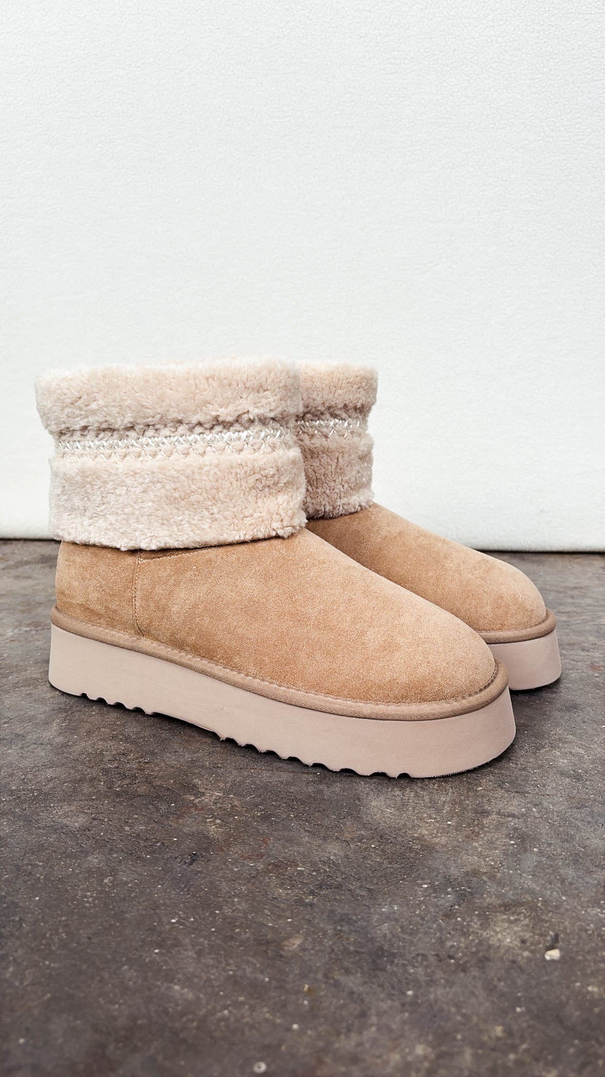 Hiraya Shearling Flatform Boot