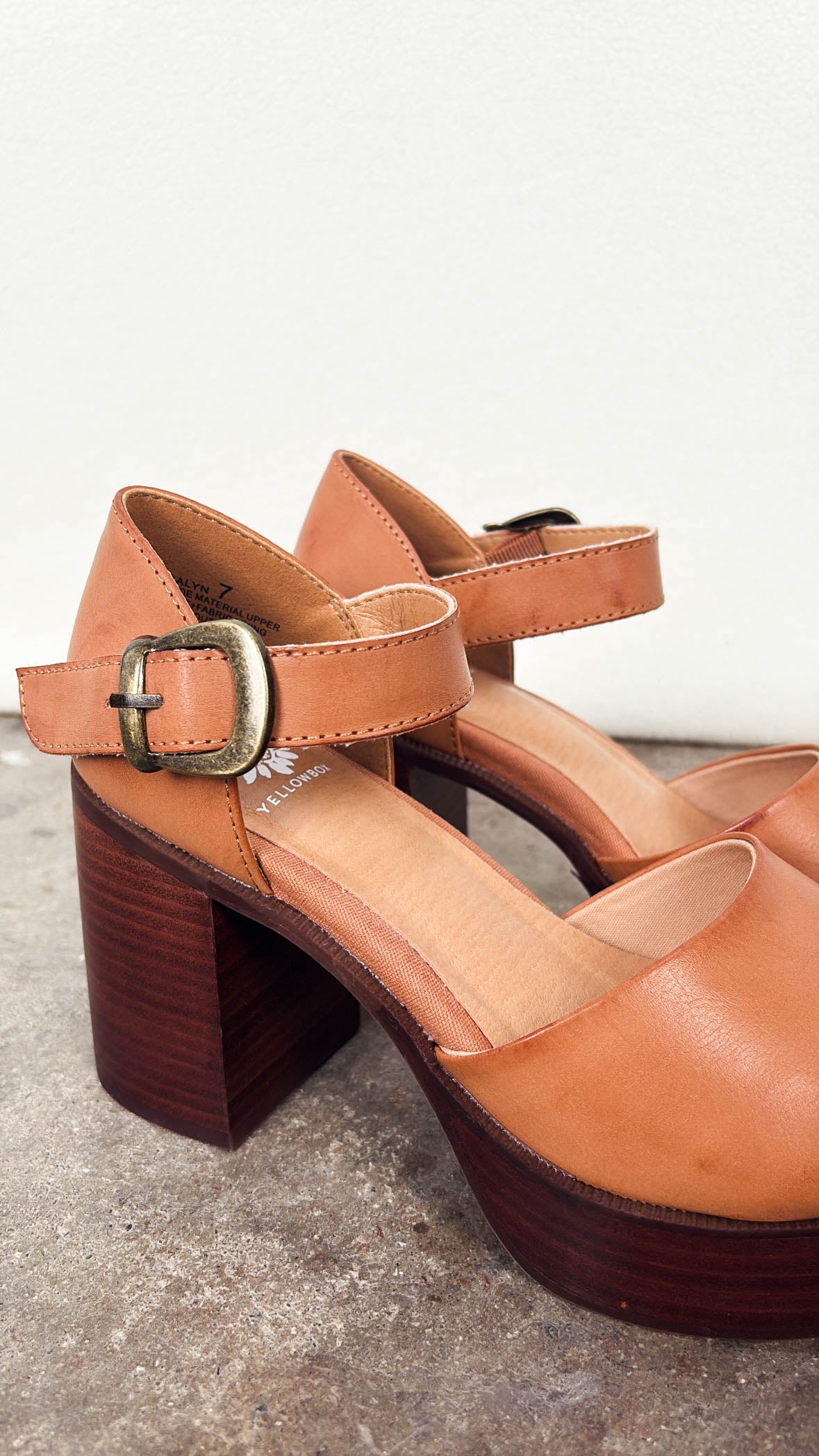 Lauralyn Platform Mary Jane Clog