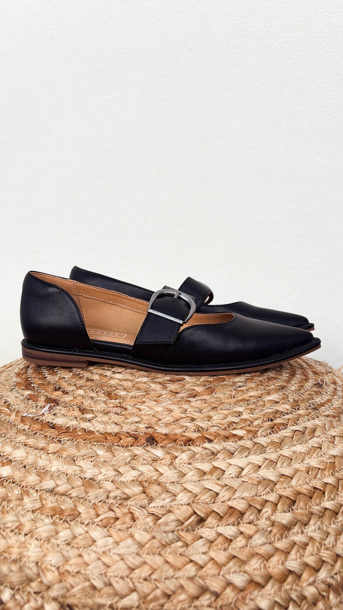 Romeria D'Orsay Flat