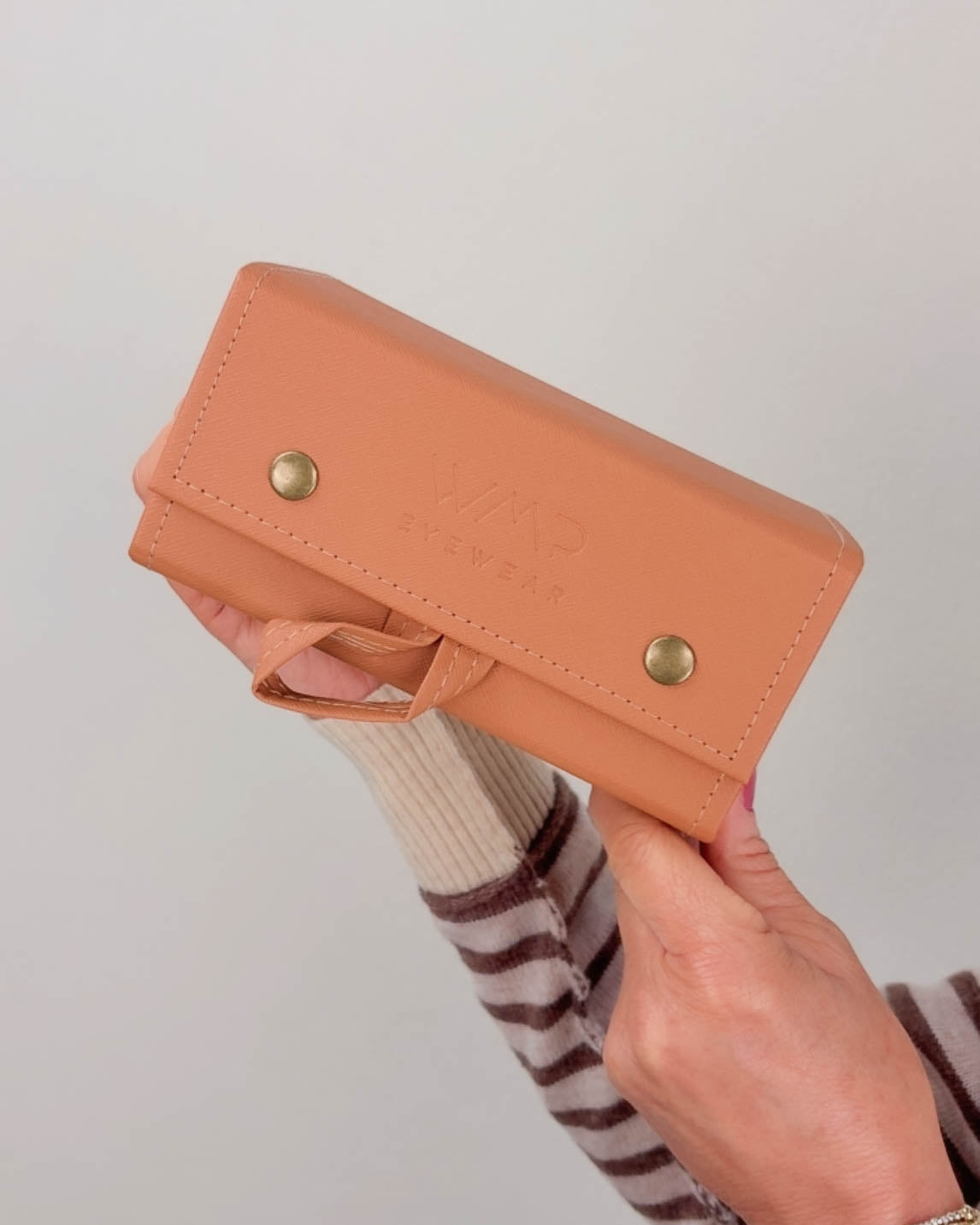 Foldable 4-Compartment Eyewear Case