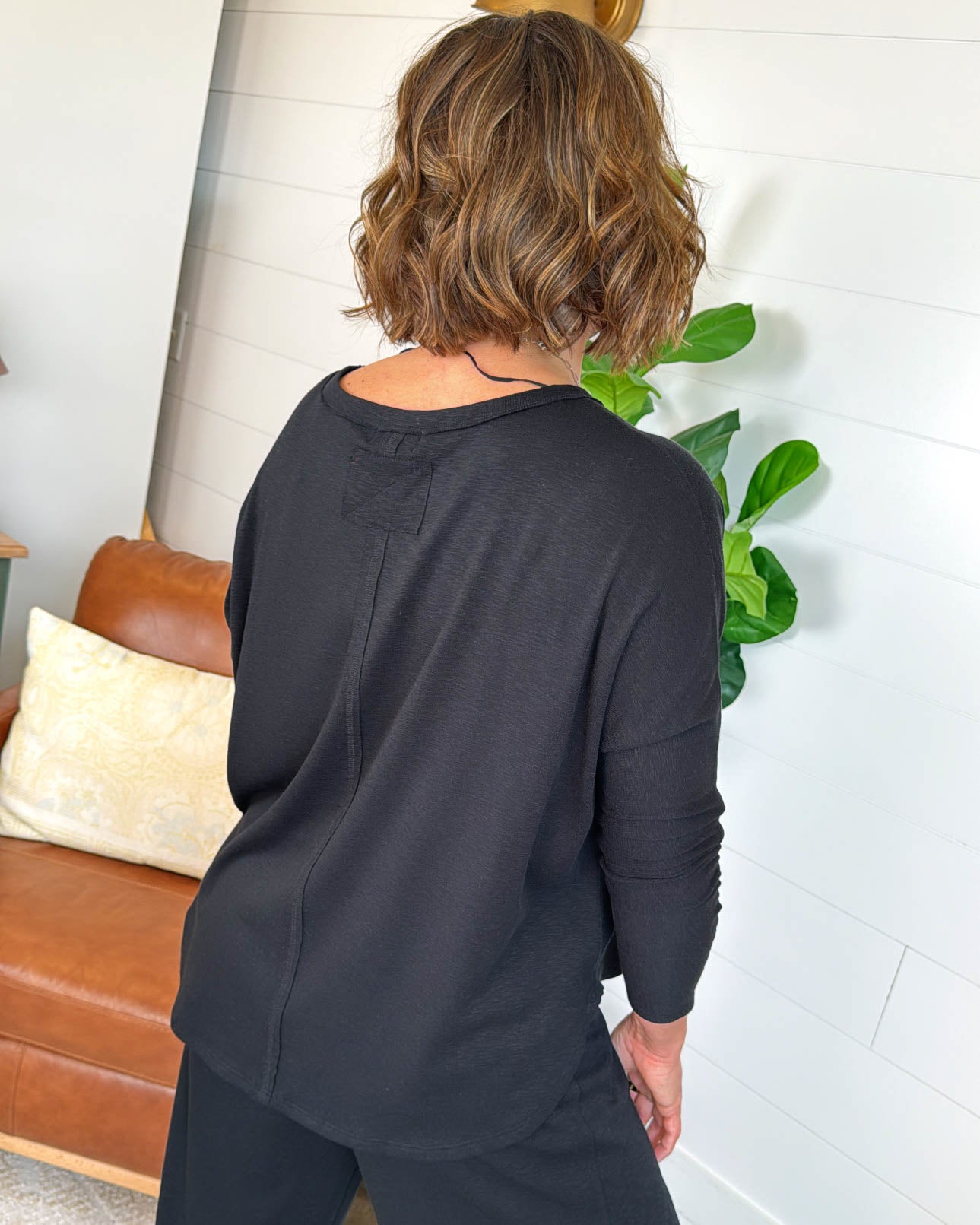 Low Key Back Seam Hi-Lo Top