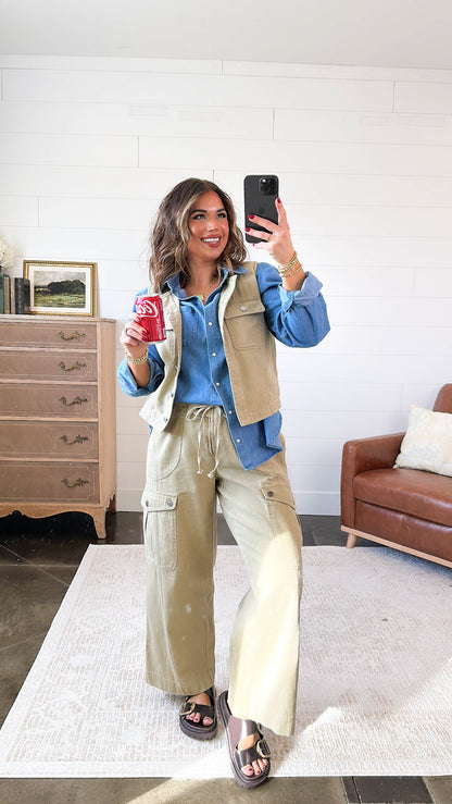 Off Duty Days Sleeveless Cargo Top