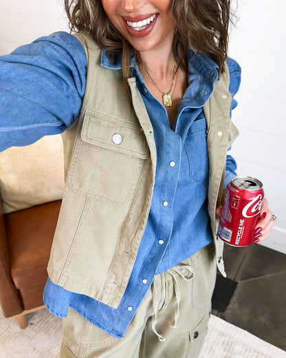 Off Duty Days Sleeveless Cargo Top