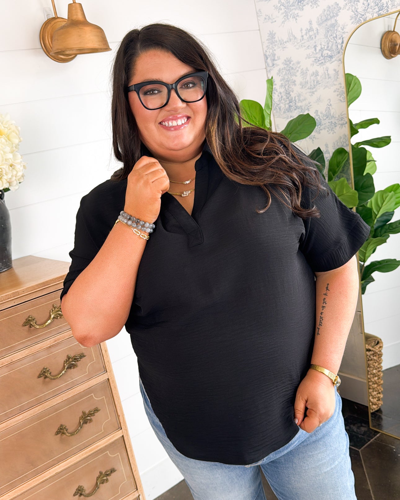 City Sweetheart Crinkled Knit Collared Blouse