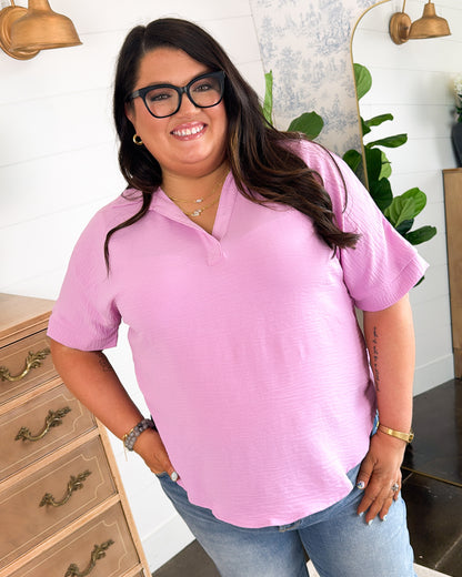 City Sweetheart Crinkled Knit Collared Blouse