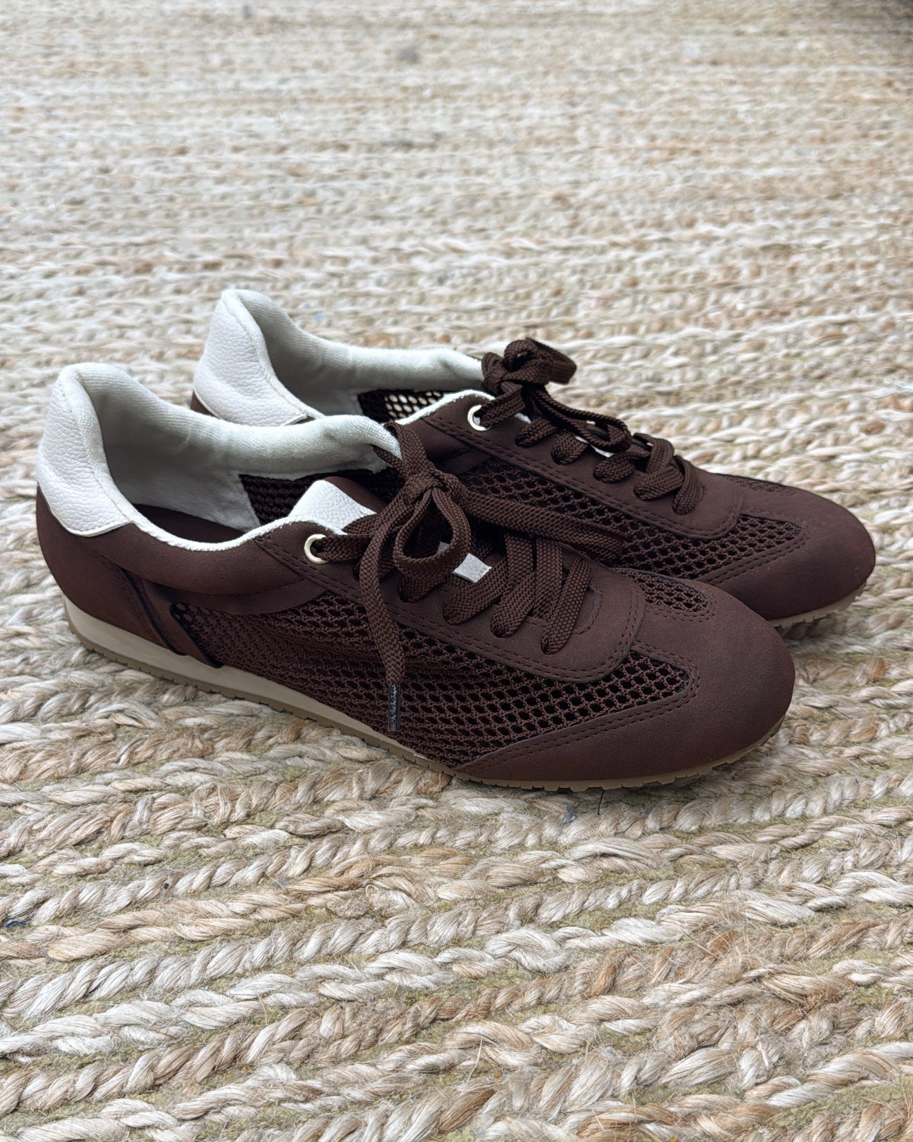 Lowman Mesh Sneakers