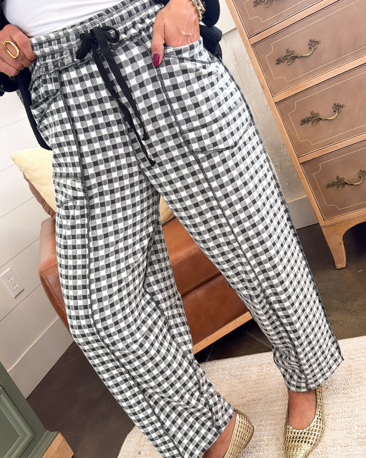City Charm Gingham Exposed Seam Barrel Pants