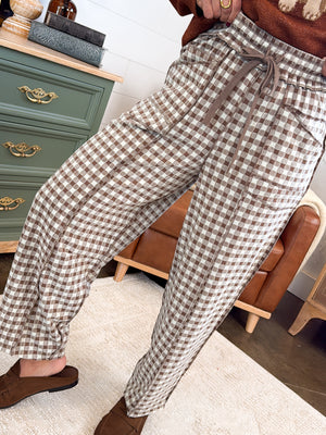 City Charm Gingham Exposed Seam Barrel Pants