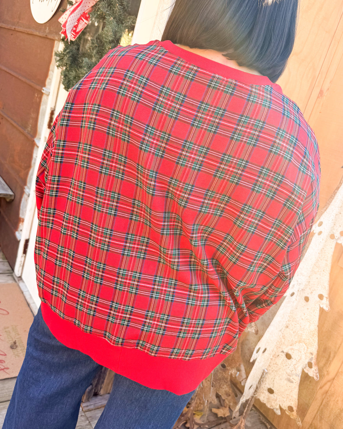 Merry Applique Plaid Hi-Lo Pullover
