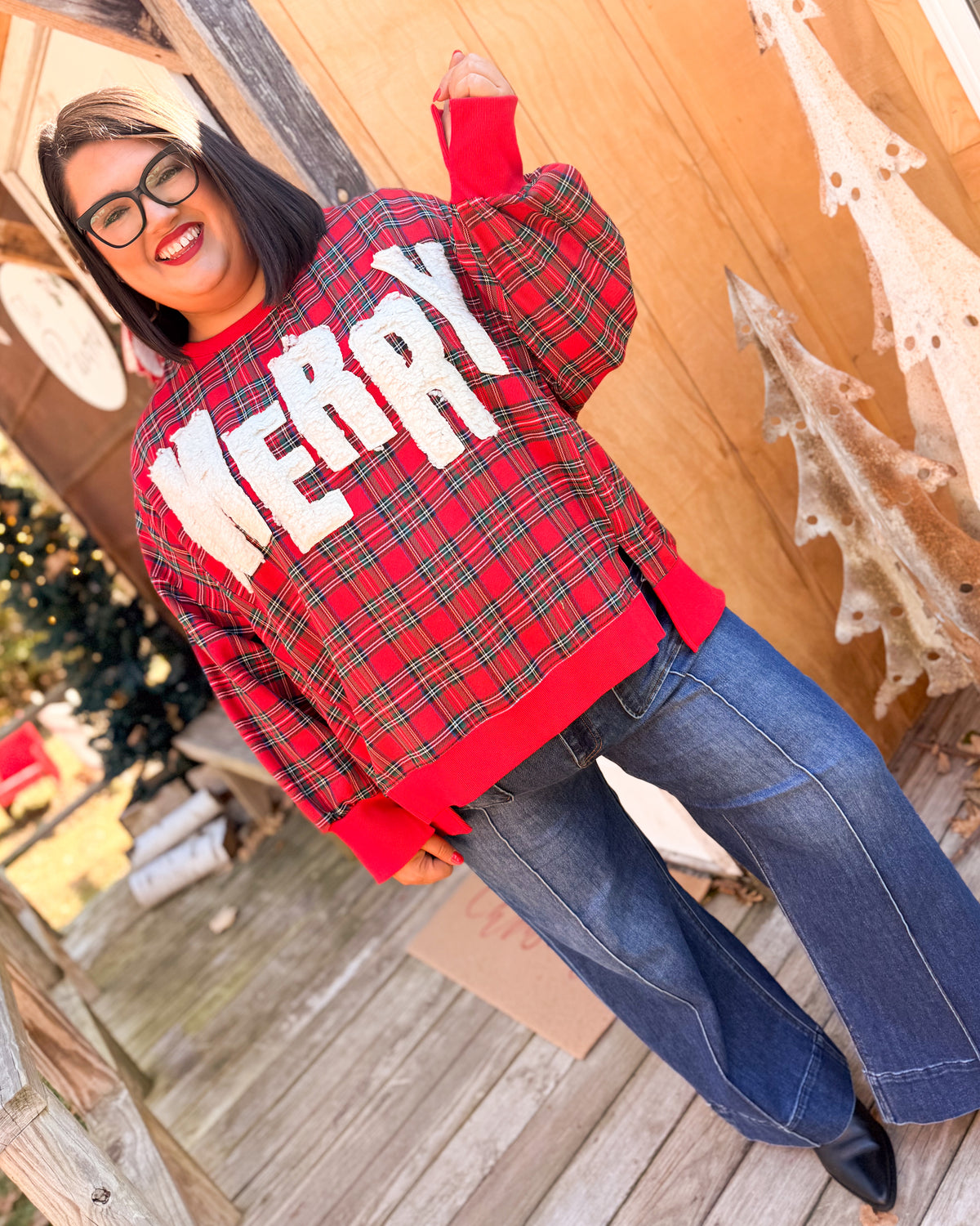 Merry Applique Plaid Hi-Lo Pullover