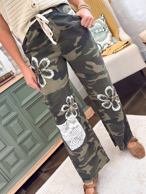 Boho Fields Camo Floral Applique Drawstring Pants