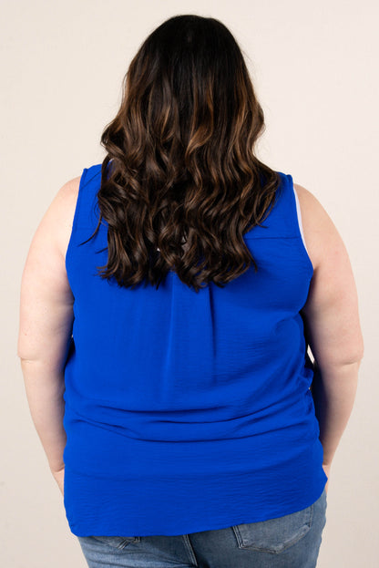 Crinkle Knit Sleeveless Shirt