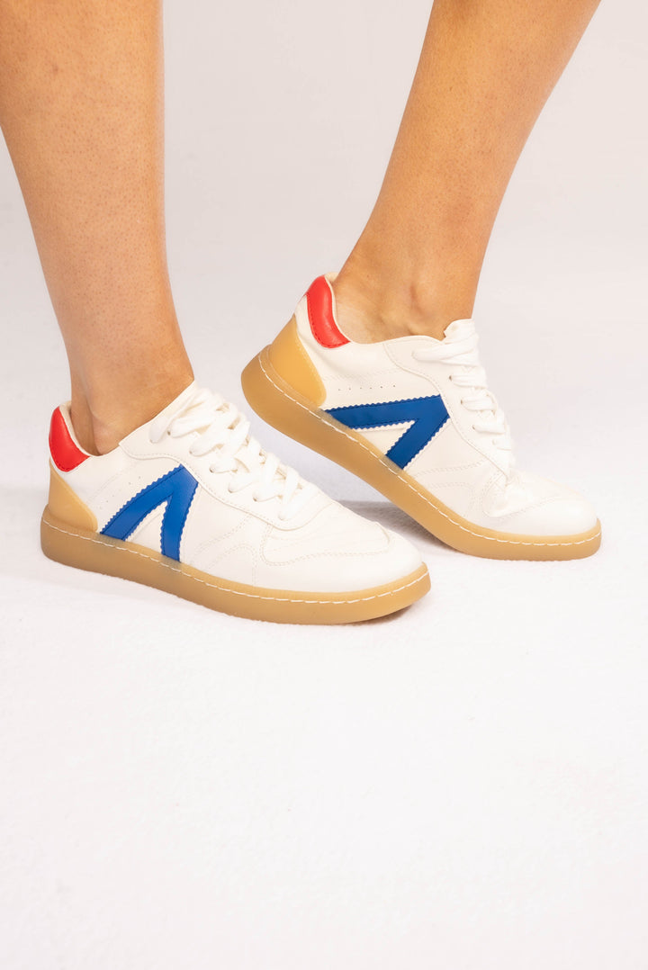 Vesta Sneaker