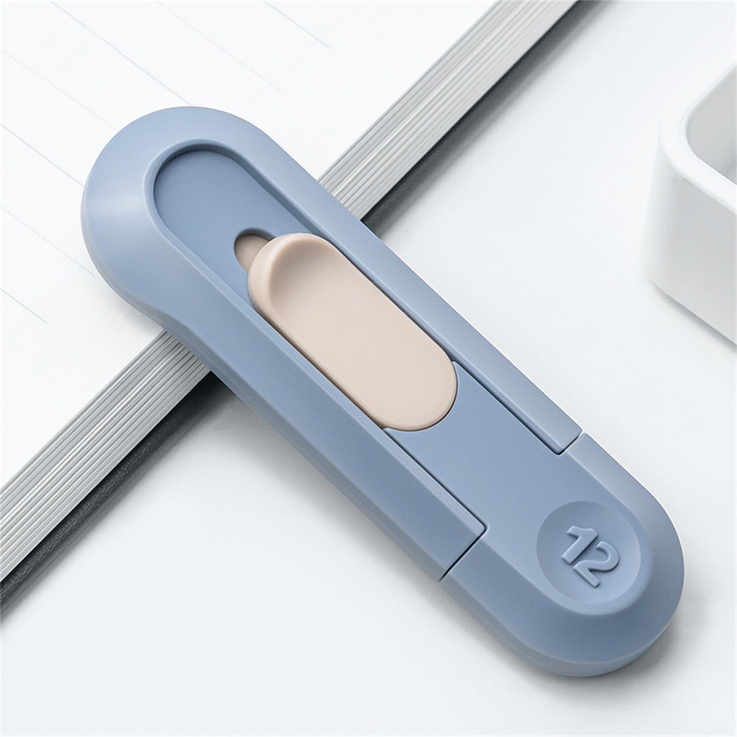 Retractable Box Cutters - 4 PC