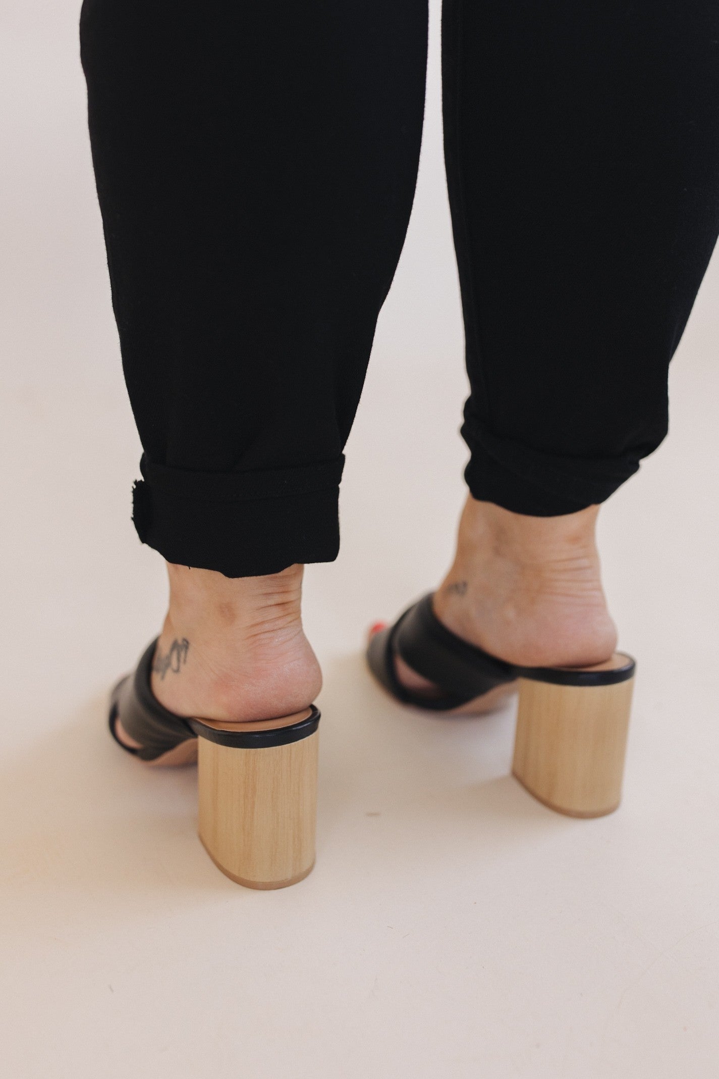 sku30288 | Della Block Heel Slide Sandal *Final Sale*
