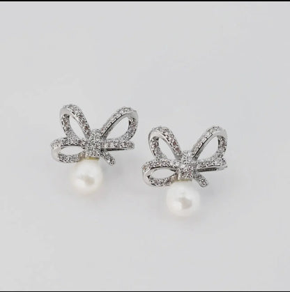 Treasure Jewels | Crystal Ribbon Pearl Earrings