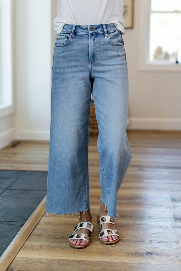 Hidden High Rise Crop Wide Leg Jeans *Final Sale*