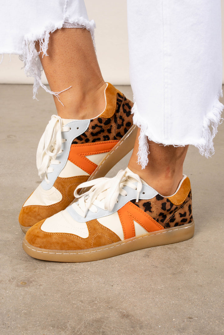 Veneus Leather Sneakers