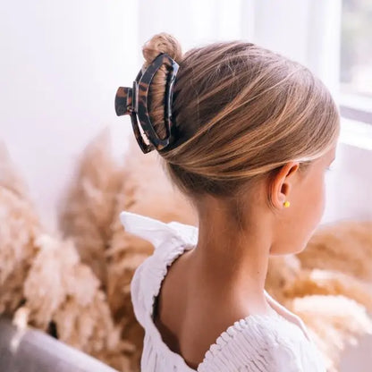 Unbreakable Medium Open Hair Claw