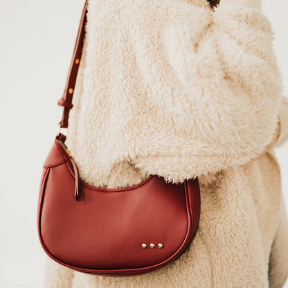 Pretty Simple | Celeste Crescent Shoulder Bag