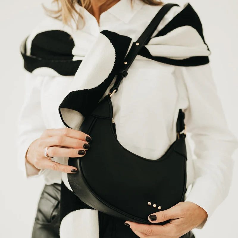 Pretty Simple | Celeste Crescent Shoulder Bag