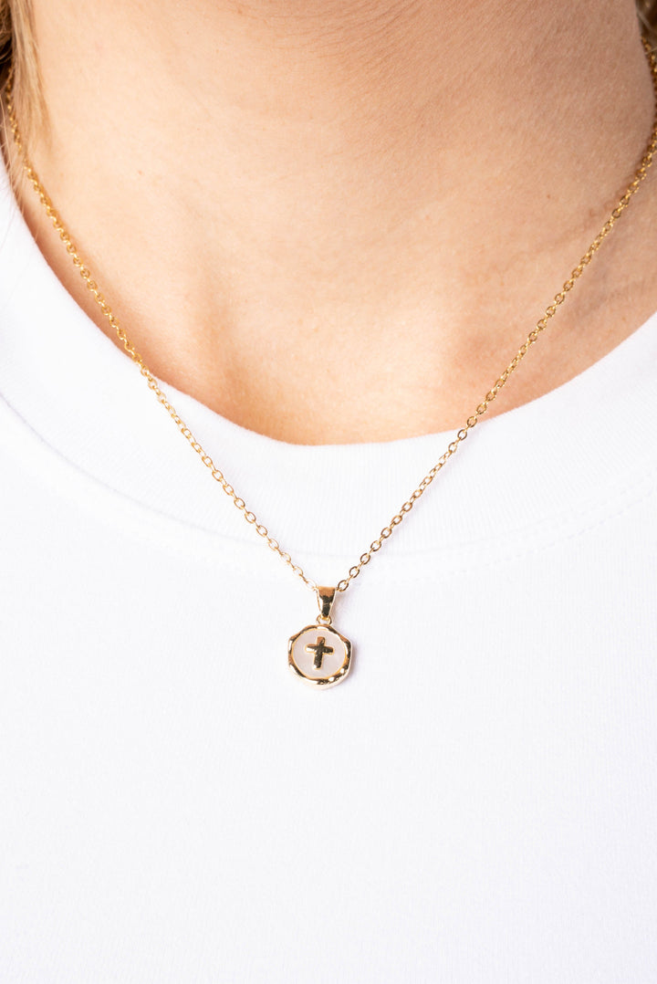 Round Cross Pendant Necklace