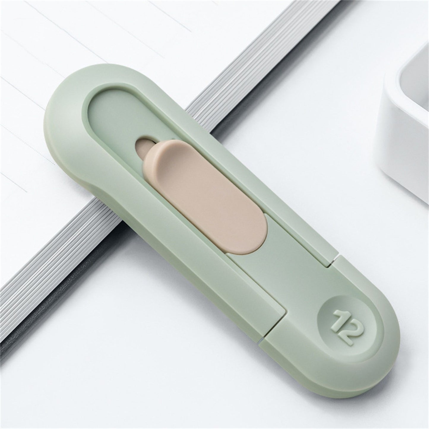 Retractable Box Cutters - 4 PC