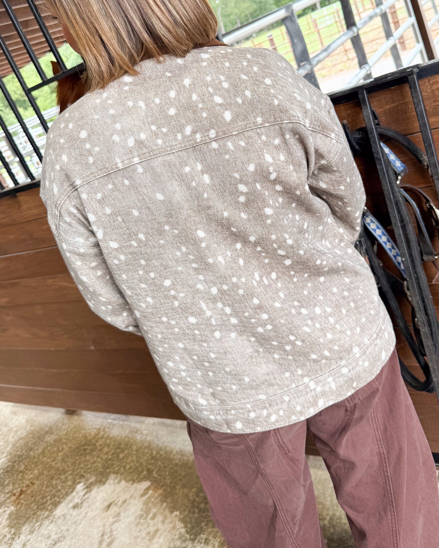 Whitetail Animal Print Contrast Collar Jacket