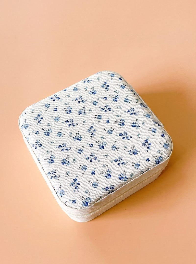 Jewelry Organizer Case